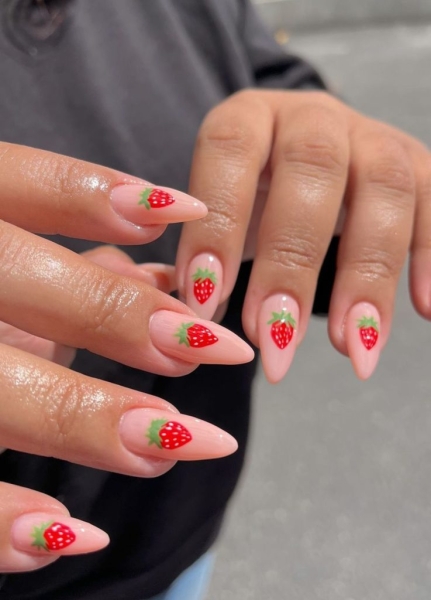 20 Fourth of July Nail Ideas That'll Get You Compliments The Entire Long Weekend