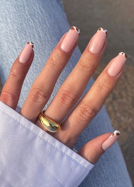 22 White Nail Ideas For When You Need a Blank Slate