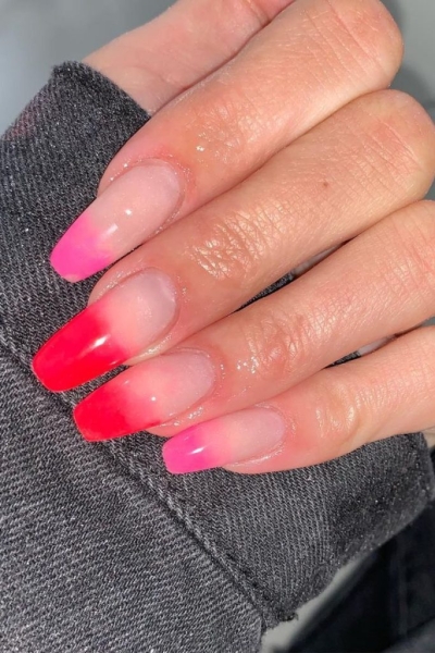 24 Red Nail Ideas to Try If You Want to Test The "Red Nail Theory"