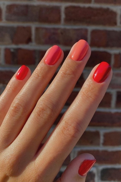 24 Red Nail Ideas to Try If You Want to Test The "Red Nail Theory"