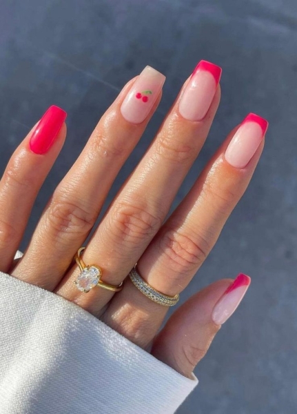 10 Picnic Nail Ideas That Are Perfect for the Height of Summer