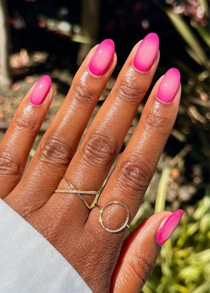 18 Aura Nail Ideas That Give Major Cool Girl Energy