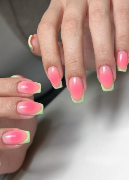 18 Aura Nail Ideas That Give Major Cool Girl Energy