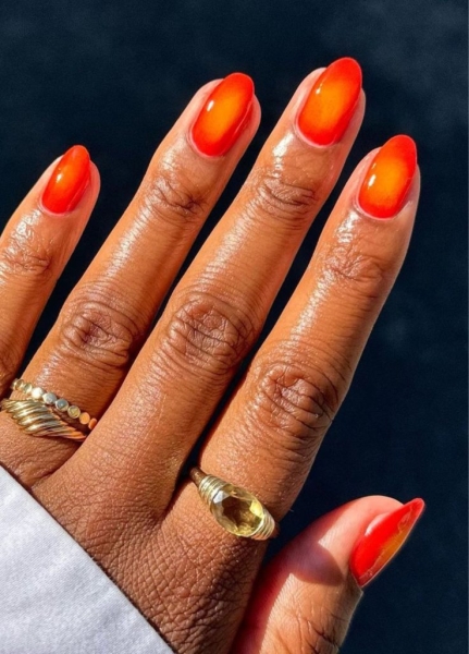 18 Aura Nail Ideas That Give Major Cool Girl Energy