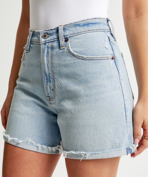 Abercrombie’s Latest Sale Is Here—and Everything Is 20% Off