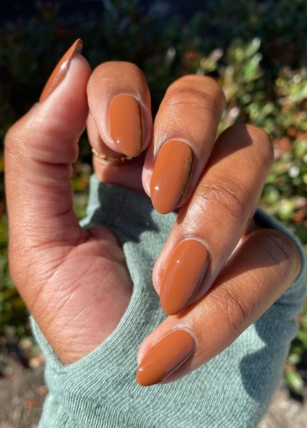 The Fall Nail Color You Should Try Next, According to Your Zodiac Sign