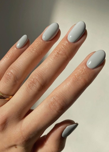 The Fall Nail Color You Should Try Next, According to Your Zodiac Sign