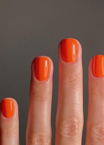 The Fall Nail Color You Should Try Next, According to Your Zodiac Sign