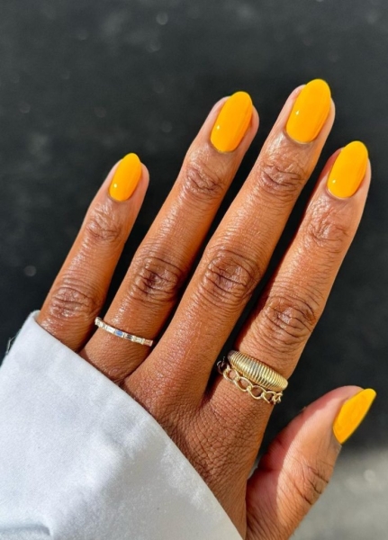 The Fall Nail Color You Should Try Next, According to Your Zodiac Sign