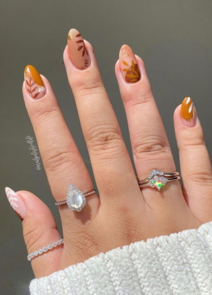 11 Moody Fall Nail Ideas You'll Want to Try Immediately