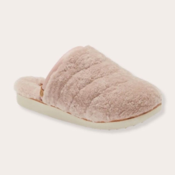 15 Cozy Slippers We’ll Be Living in All Season Long