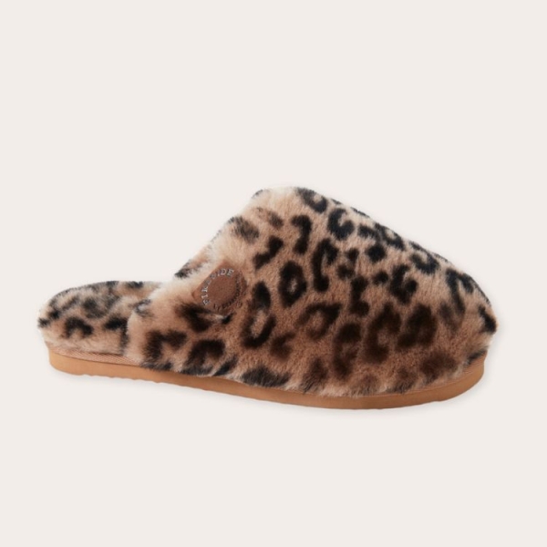 15 Cozy Slippers We’ll Be Living in All Season Long