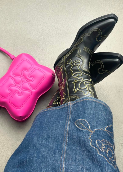 I’m a Stylist From Nashville–Take It From Me, This Is How to Style Cowboy Boots This Fall