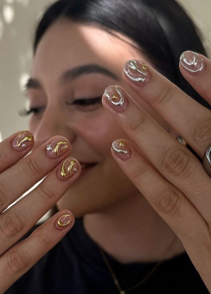 12 Chrome Nail Ideas to Spice Up Your Fall Mani